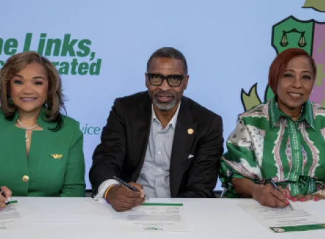 NAACP MOU AKA x Links